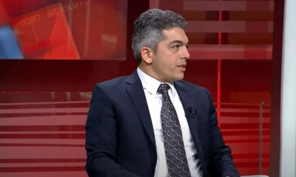 Τούρκος αναλυτής: Οι ΗΠΑ οδηγούν την Ουκρανία εναντίον της Ρωσίας όπως την Ελλάδα κατά της Τουρκίας